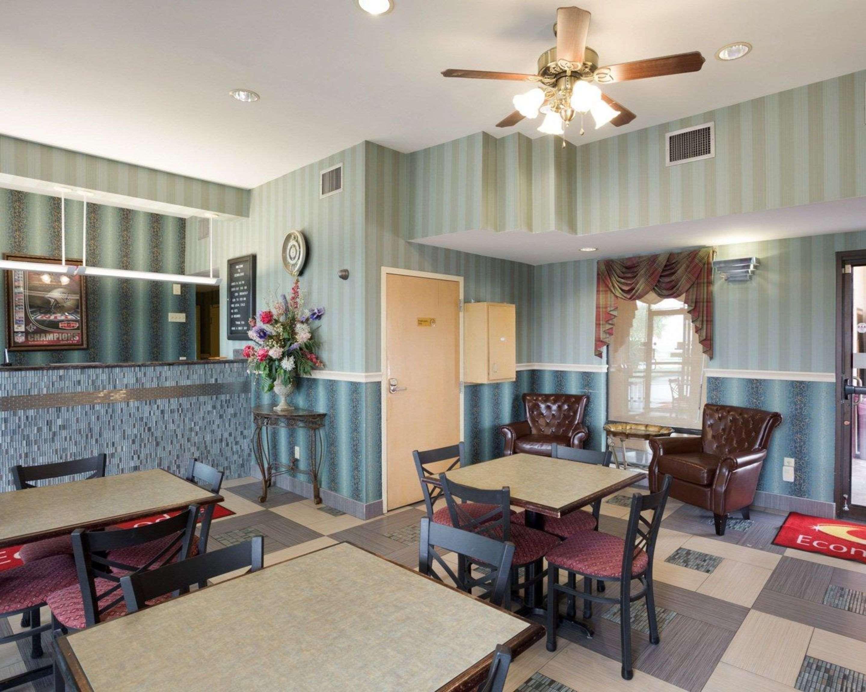 Rodeway Inn & Suites New Orleans Exterior photo